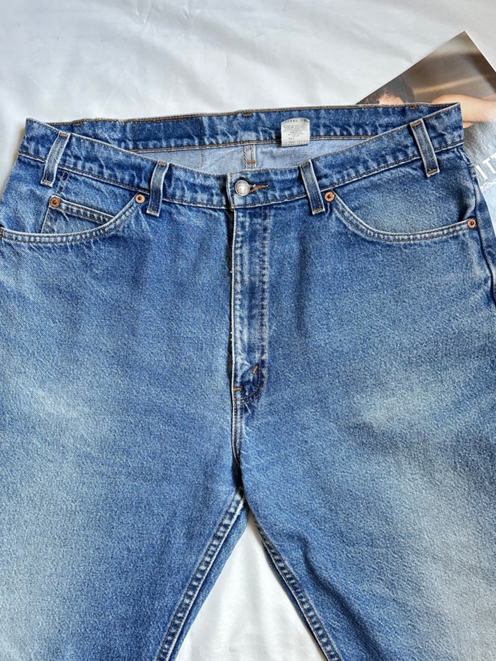 Vintage Levi's 505 Regular Fit Light Blue Jeans - Picture 2 of 12